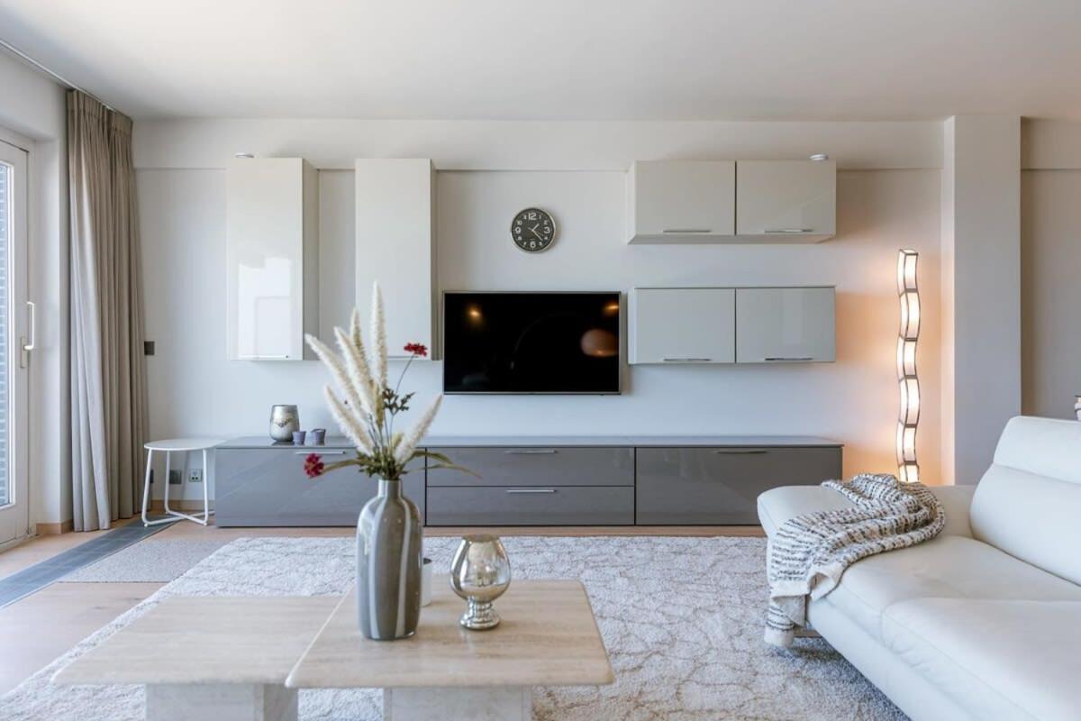 Huswell - Apartment With Stunning Sea View In Middelkerke Exterior photo